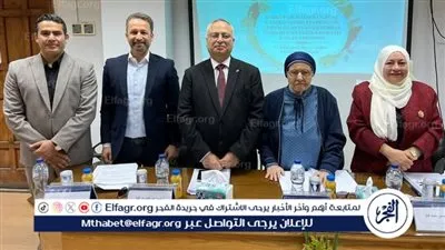 محمد النجدي يهنئ د. محمود الرازي لحصوله على درجة الدكتوراة