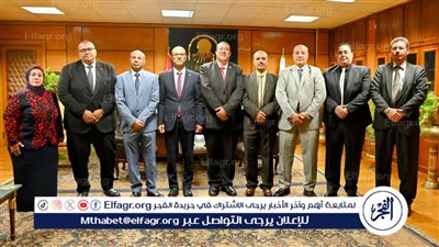 رئيس جامعة أسيوط يترأس لجنة اختيار عميد كلية التربية بالجامعة 