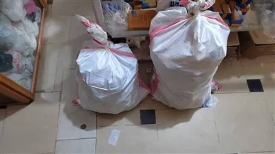 ضبط صيدلية تُدار دون ترخيص بداخلها 680 عبوة دواء منتهية الصلاحية بالشرقية