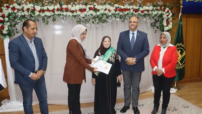 محافظ القليوبية يشهد إحتفالية تكريم الأيتام والأمهات المثاليات