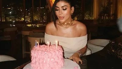 بهذه الطريقة.. كارولين عزمي تحتفل بعيد ميلادها 