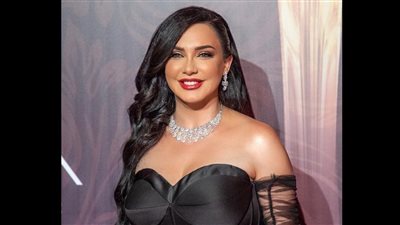 تكريم سلاف فواخرجي بالدورة الــ 13 بمهرجان همسه للآداب والفنون