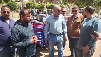 رئيس غرب المنصورة يتفقد الحدائق تزامنا مع الاحتفال بشم النسيم..صور