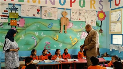 جولات ميدانية لمتابعة الانضباط الدراسي بمدارس قرية الأشراف في قنا