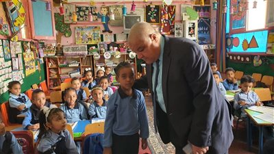 وكيل تعليم الأقصر يتفقد المدارس وورشة عمل متقدمة للموهوبين ويشيد بمحاضرات المراجعة المجانية للثانوية العامة