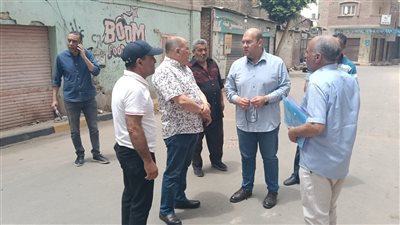 نائب محافظ الجيزة يتابع ميدانيا مشروعات الخطة الاستثمارية للتطوير والرصف بمدينة الحوامدية