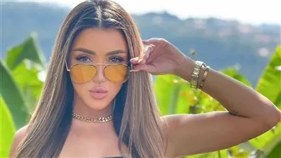 فستان جينز.. سارة سلامة تخطف الأنظار لها من أحدث ظهور 