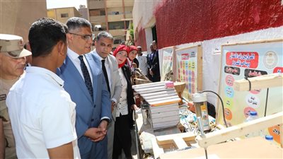 محافظ الجيزة يفتتح معرض 