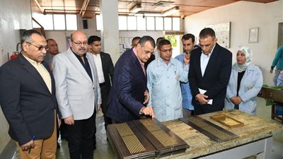 وزير الدولة للإنتاج الحربى يجرى زيارة مفاجئة لمصنع 270 و144 الحربى 