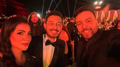 الملحن مدين يشارك ليلى أحمد زاهر وهشام جمال فرحتهما بحفل زفافهما