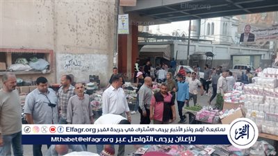 محافظ أسيوط: إزالة إشغالات وتعديات الباعة الجائلين على حرم الطريق بشارع رياض بحي شرق