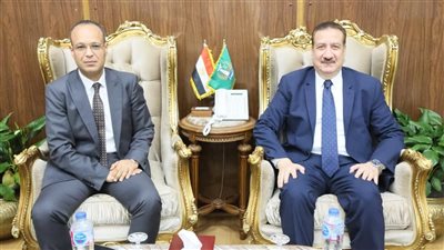 محافظ المنوفية يلتقي رئيس قطاع الطب العلاجي بوزارة الصحة ومدير مديرية الصحة الجديد