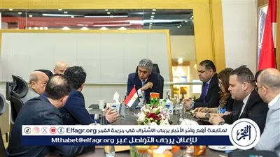 وزير السياحة والآثار يواصل لقاءاته المهنية في معرض سوق السفر العربي بدبي ويبحث تعزيز التعاون مع شركات طيران دولية