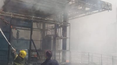 السيطرة على حريق في مولد كهرباء بمحطة الأتوبيس الترددي