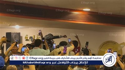 احتفالات كبيرة بنقابة الصحفيين بعد فوز 