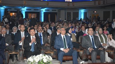 محافظ الجيزة يشهد حفل ختام مهرجان إبداع لطلاب الجامعات والمعاهد العليا بجامعة القاهرة