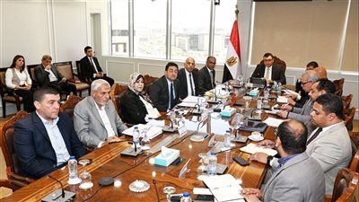 على مساحة 500 فدان.. وزير الإسكان يتابع الموقف التنفيذي لـ 