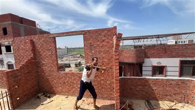 رئاسة حى غرب المنصورة تواصل حملاتها المكثفة فى التصدى لكافة أعمال البناء المخالفة 