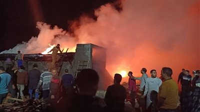 إصابة 11 شخص إثر نشوب حريق بمخزن عبوات بلاستيك بالمنوفية