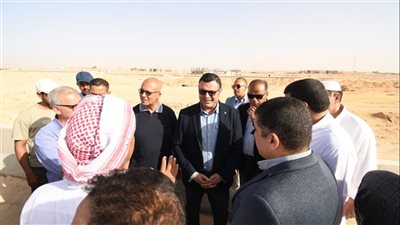 وزير الإسكان يتفقد سير العمل بالتجمع العمراني غرب الضبعة بالساحل الشمالي الغربي