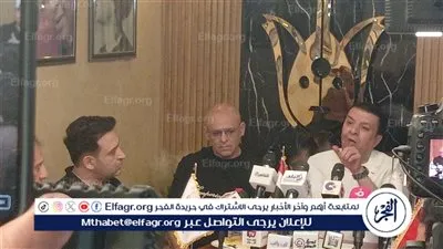 مصطفى كامل: مدحت العدل وعد بحل الأزمات داخل 