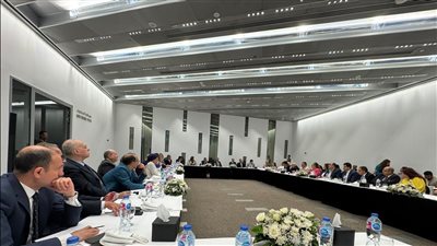  وزير السياحة والآثار شريف فتحي يلتقي رؤساء تحرير الصحف والمواقع المصرية بالمتحف المصري الكبير: مصر تسعى لتكون الوجهة السياحية الأولى عالميًا