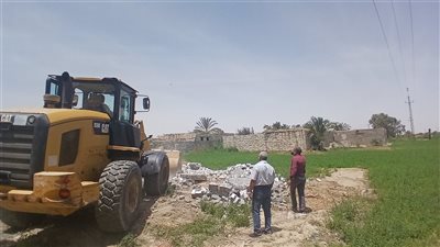 حملة لإزالة تعديات على أراضي الدولة والزراعية بفانوس وقصر رشوان