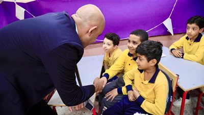  عبد اللطيف: الوزارة لن تتوانى عن تقديم كافة سبل الدعم للمعلمين والطلاب في كافة المدارس