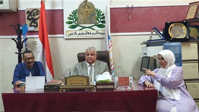 تعليم الأقصر يعقد اجتماعًا لمجلس الأمناء استعدادًا للامتحانات