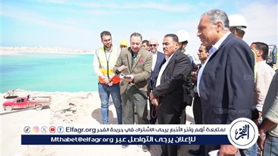 محافظ مطروح ورئيس جهاز تعمير الساحل الشمالي يتفقدان تطوير كوبري روميل