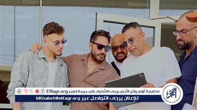 تامر حسني يشارك جمهوره لقطة طريفة مع الشامي ويعلق: 
