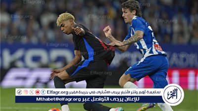 برشلونة يضرب اسبانيول بثنائية ويحقق لقب الليجا