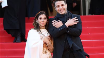 بإطلالة ساحرة.. نجوم اليوتيوب أنس وأصالة مروة يتألقان في مهرجان كان