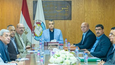 الوزير محمد صلاح: نستغل فائض الطاقات الإنتاجية في تصنيع منتجات مدنية تخدم قطاع الأسرة بجودة عالية وأسعار تنافسية