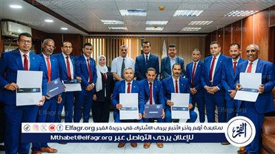 تعليم سوهاج: تكرم فريق مركز التطوير التكنولوجي الحاصل على المركز الأول