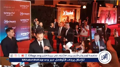 والد كريم عبد العزيز يدعمه في العرض الخاص لـ المشروع x