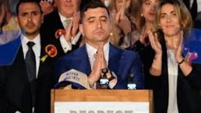 نيكوشور دان رئيسًا لرومانيا... فمن هو؟