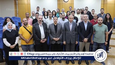 محافظ المنيا يكرم فريق القافلة الطبية للجامعة البريطانية لخدماتهم الصحية بالمراكز والقرى