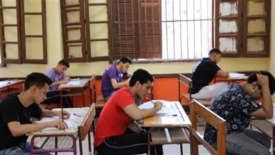 تسريب امتحان اللغة العربية لـ أولي ثانوي الترم الثاني 2025 بالقاهرة.. «الفجر» يكشف الحقيقة