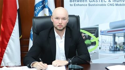 مكسيم أوسيبوف لـ 