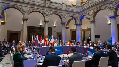 اجتماع دولي في مدريد للضغط على إسرائيل ومبادرات دولية متسارعة لإنهاء الأزمة في غزة.. التفاصيل