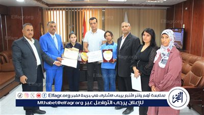 تعليم سوهاج يكرم الفائزين بالمراكز الأولى على مستوى الجمهورية