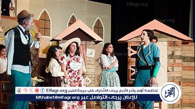 العرض المسرحى تاتانيا لفرقة احمد بهاء الدين المتخصص المسرحية على مسرح قصر ثقافة أسيوط 