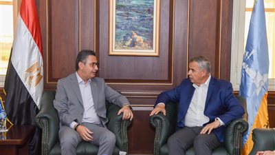 محافظ الإسكندرية يستقبل وزير التموين بديوان عام المحافظة