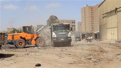 محافظة الجيزة ترفع 3 آلاف طن قمامة من الإخلاص بالطالبية