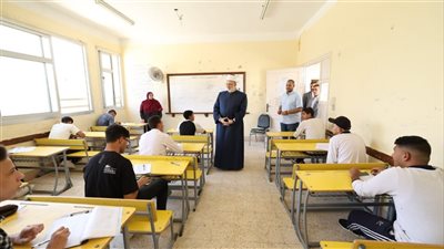 وكيل الأزهر يتفقد لجان الثانوية الأزهرية ويوجه بتهيئة الأجواء المناسبة للطلاب والطالبات