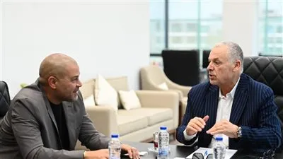 أبو ريدة يتابع تدريبات المنتخبات