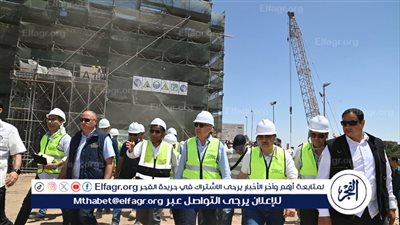 محافظ أسيوط يستقبل وزير الموارد المائية والري ويتفقدان مشروع قناطر ديروط الجديدة 