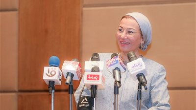 وزيرة البيئة تطلق حملة 