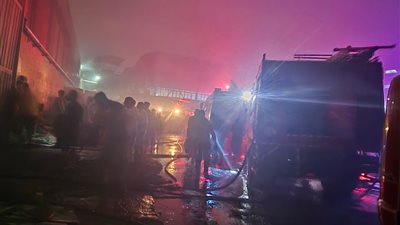 السيطرة على حريق مصنع القناطر الخيرية